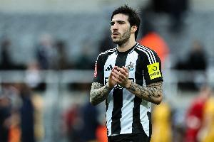 意媒：尤文引援首选托纳利，与纽卡交换他和路易斯可能性正在上升